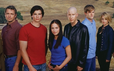 Smallville: Conheça os atores de ‘Vikings’ e ‘The Boys’ que estiveram na série