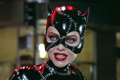 Batman: Veja como está atualmente a atriz que interpretou a Mulher-Gato no filme