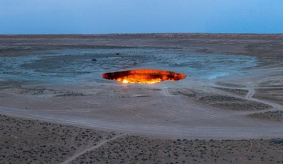 Conheça a “Porta do Inferno”, cratera que queima há mais de 50 anos
